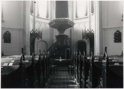 Het interieur van de kerk in 1963, toen deze nog in haar oorspronkelijke functie gebruikt werd.