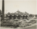 De bouw van het Speelhuis in Helmond. Fotograaf J.v.d. Broek.